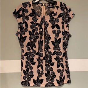 Karl Lagerfeld Blush & Black floral blouse Size L